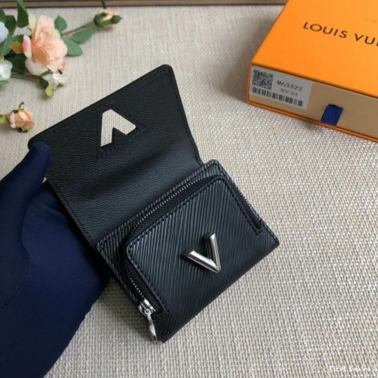 First bag ru WALLET TWIST LOUIS VUITTON 0813